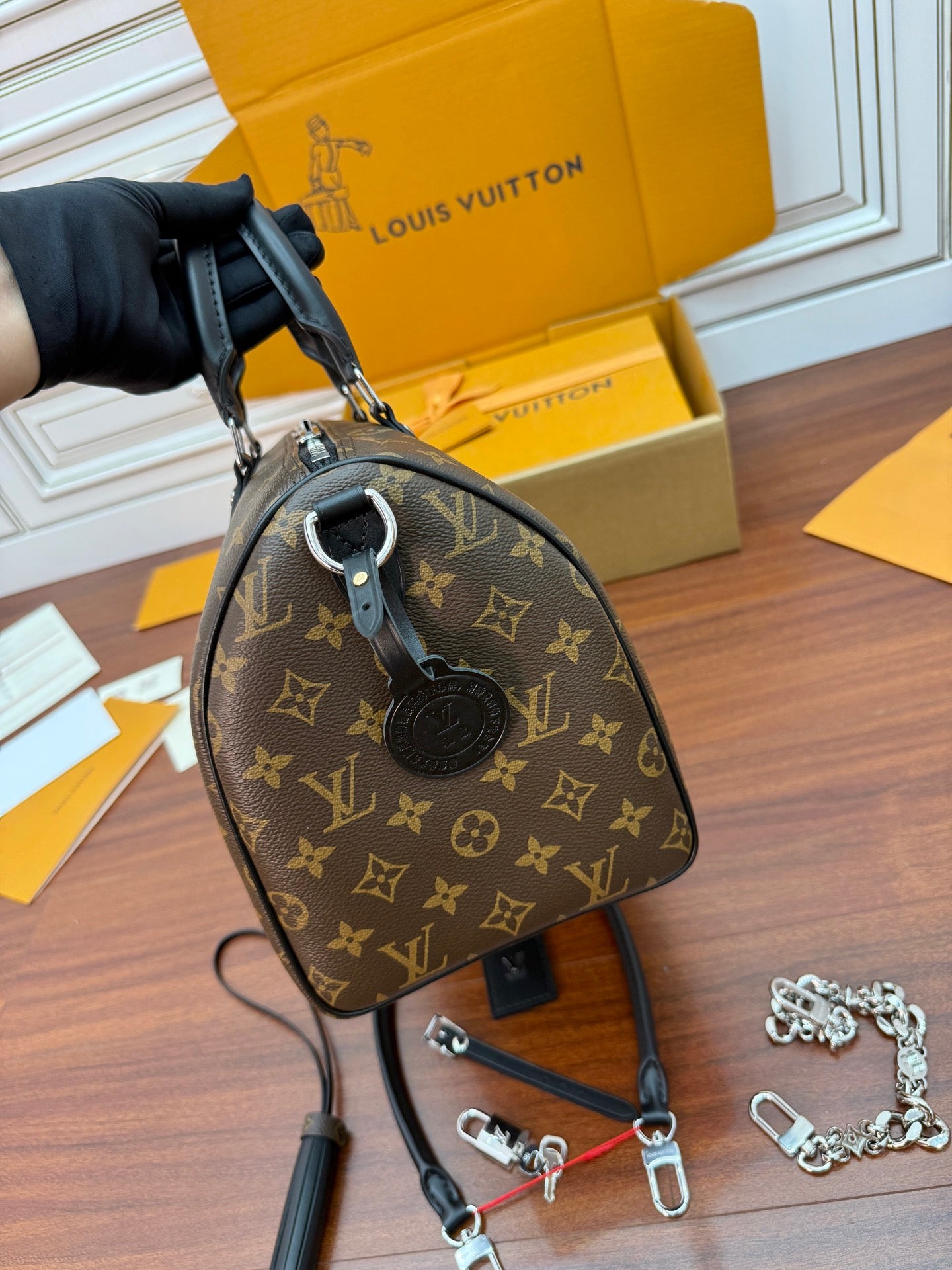 LV